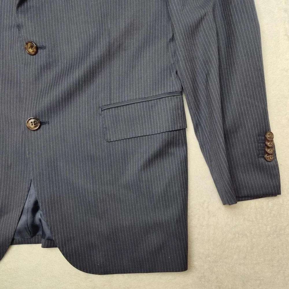 Suitsupply brand style